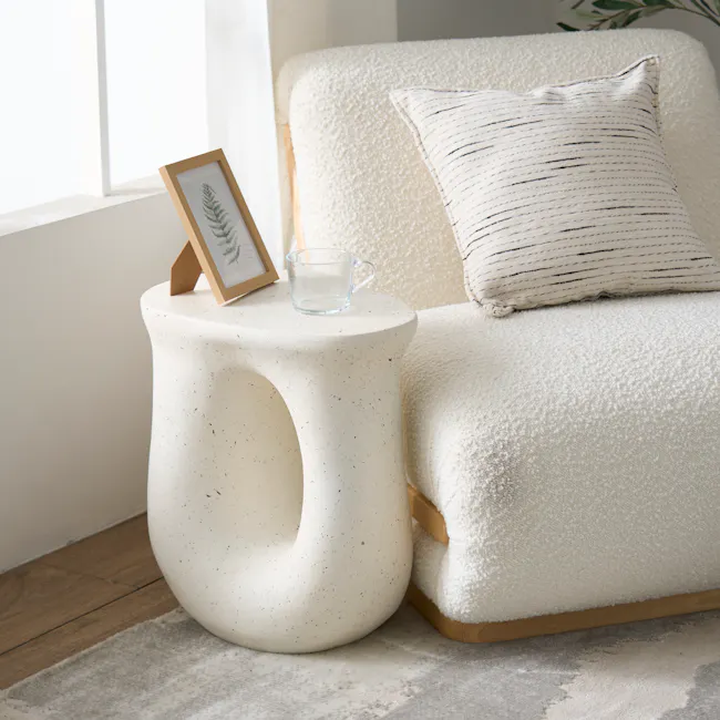 Ugo Sculpted Loop Side Table - 2