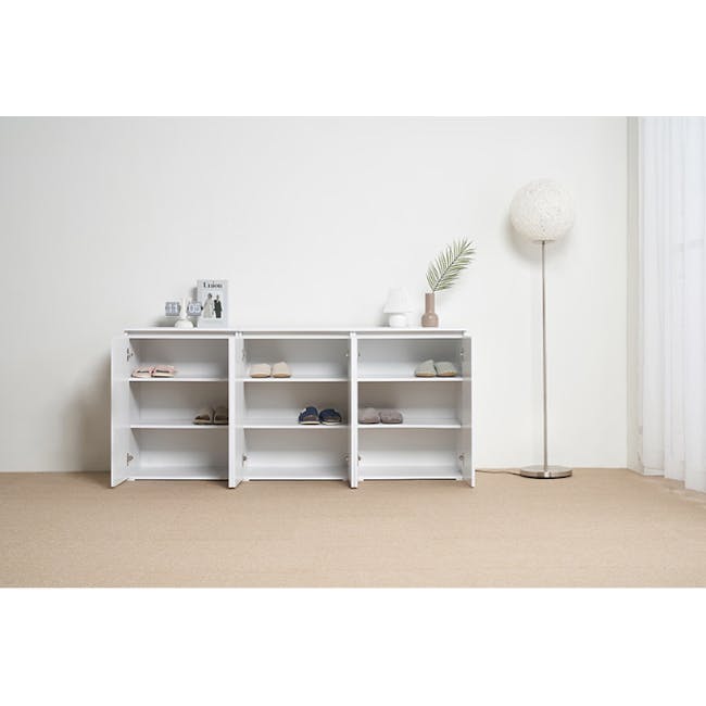 Muse Cabinet 0.6m - White - 2 - White open shelving unit, minimalist design, empty shelves, neatly arranged shoes, soft