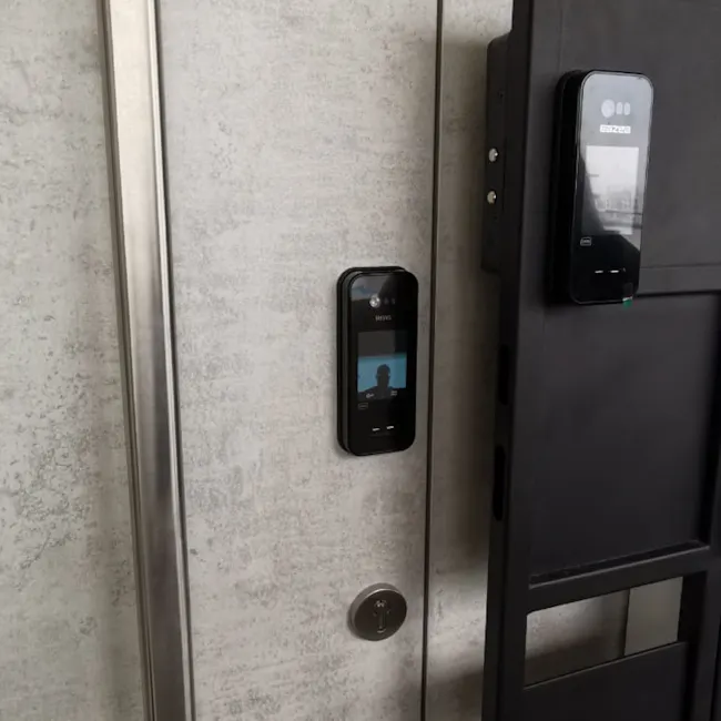 Eazea Irisys Digital Door Lock + Eyeon-G Gate Digital Lock Bundle - 9