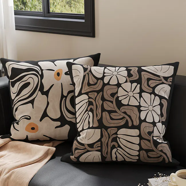 Trippy Sunflower Cushion Cover - Black (Velvet) - 3