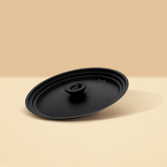 Meyer Accent Series 6 Piece Spark Essential Set - 12 - Black, modern, minimalist, sleek, oval, round, dish, plate, flat