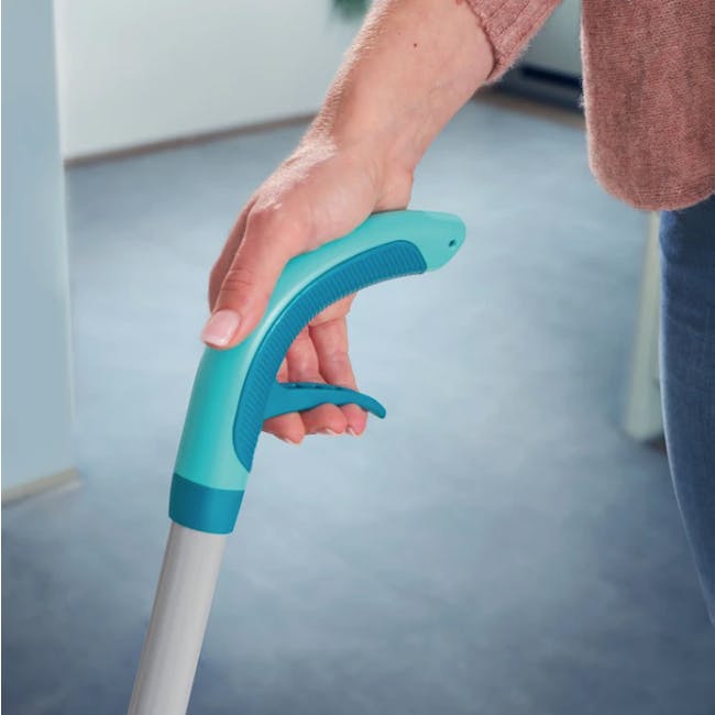 Leifheit Comfort-Spray Microfiber Easy Spray Floor Cleaning Mop XL - 2