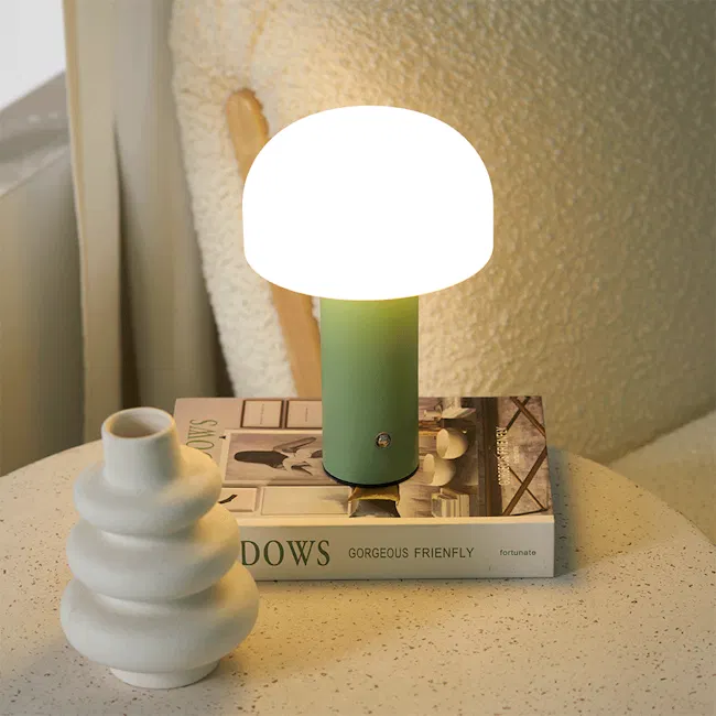 Juna LED Table Lamp - Green - 2
