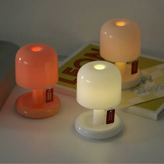 Petite Mood Table Lamp - White - 7