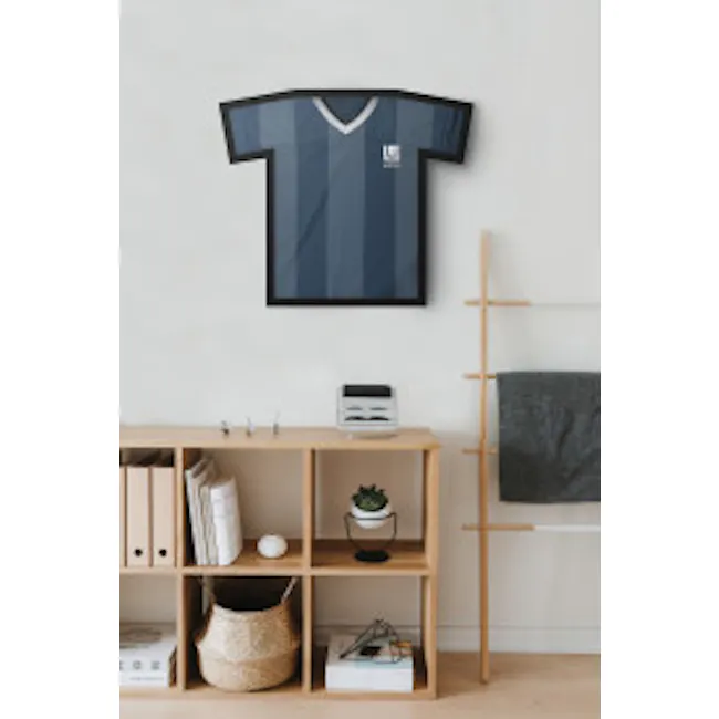 T-Frame T-Shirt Display Medium - Black - 14