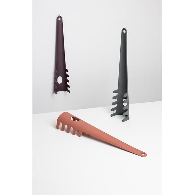 OMMO Pasta Spoon - Brick Red - 9