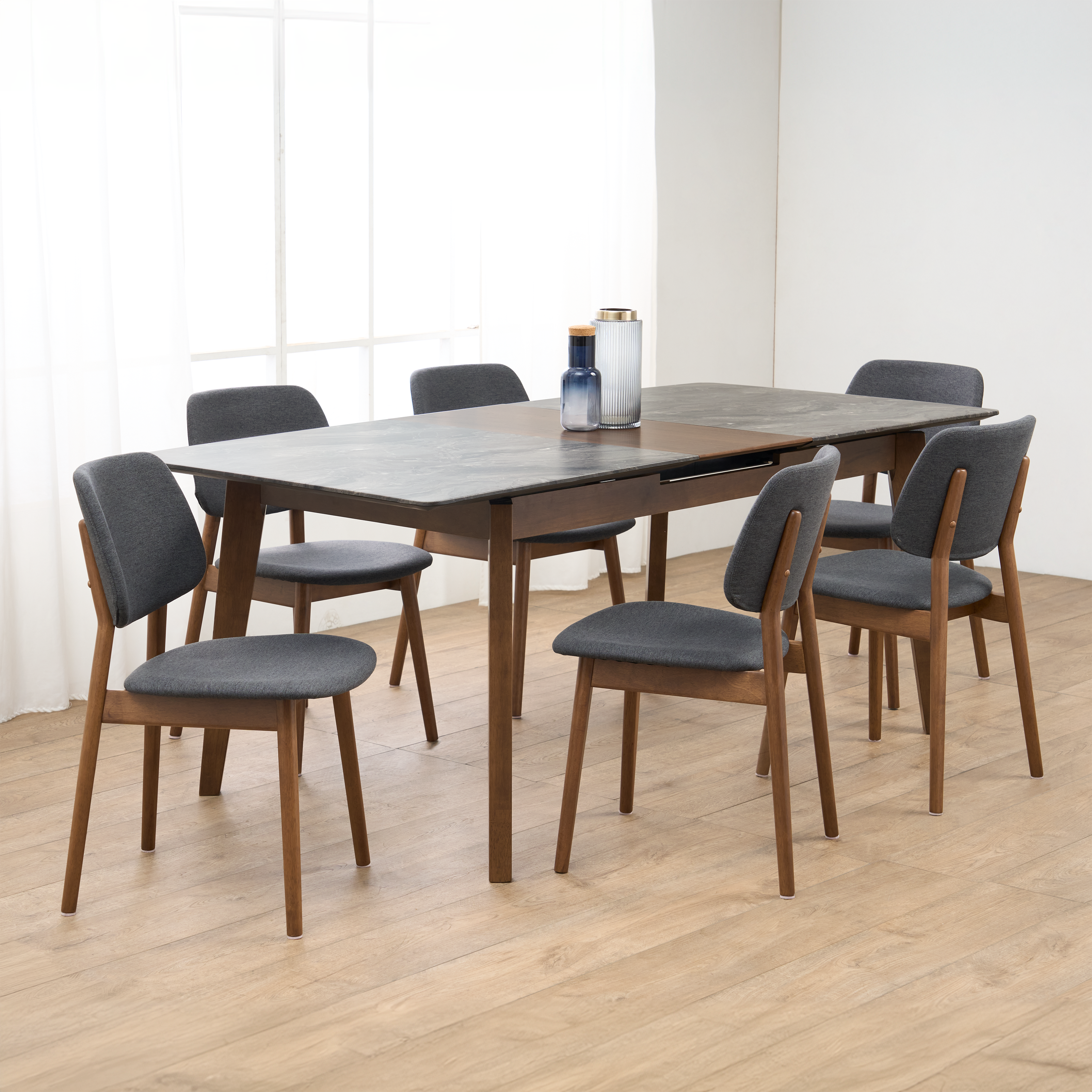 Finna Extendable Dining Table Cocoa, Grey Marble (Smart