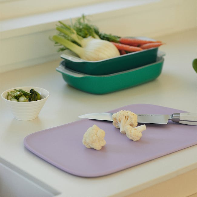 Modori Cutting Board - Navy - 4 - green vegetable tray, cauliflower, broccoli, onion, carrot, kitchen counter, cutting