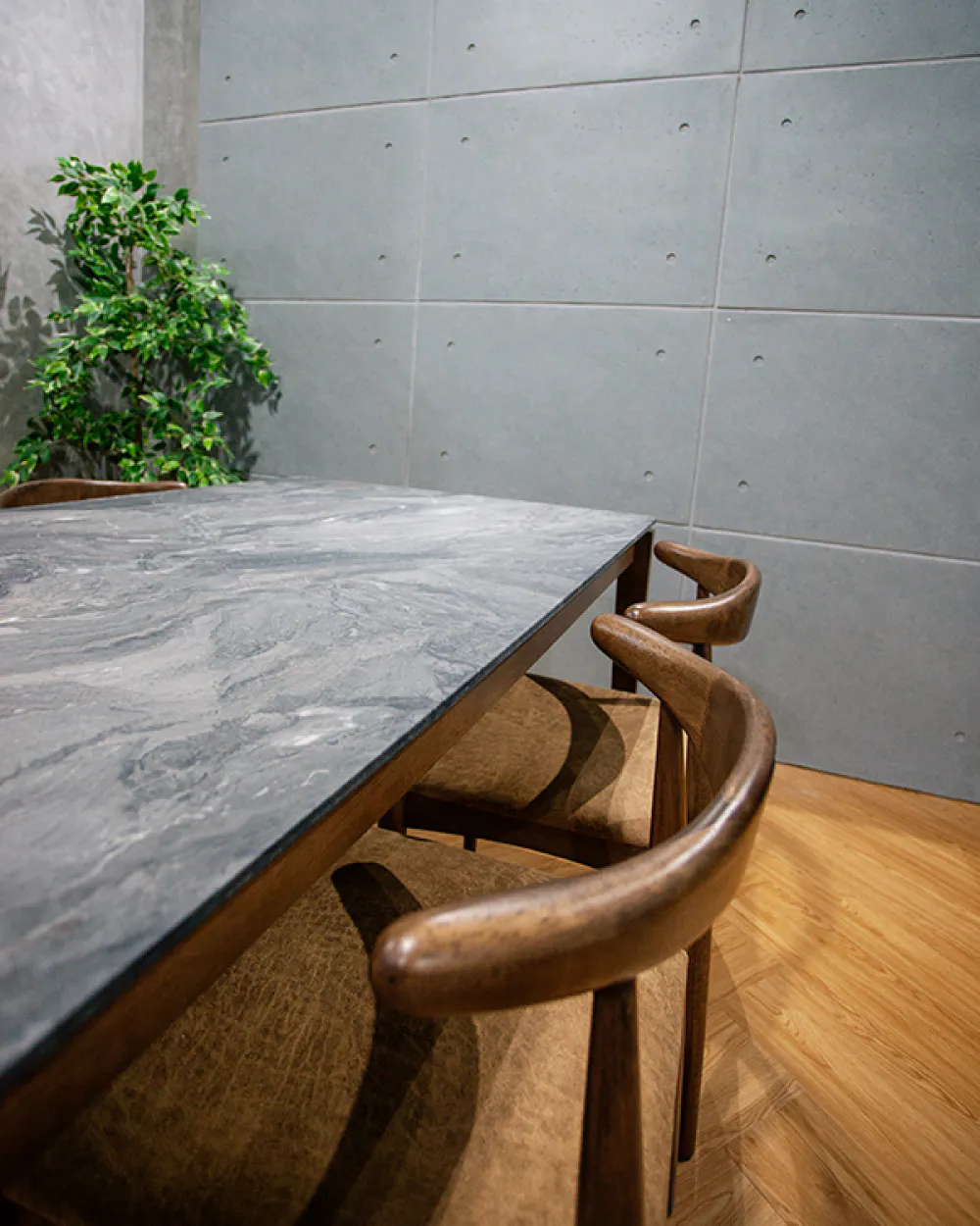 Brilliance Top | Kleberg Dining Table (Dark Emperador) - 9