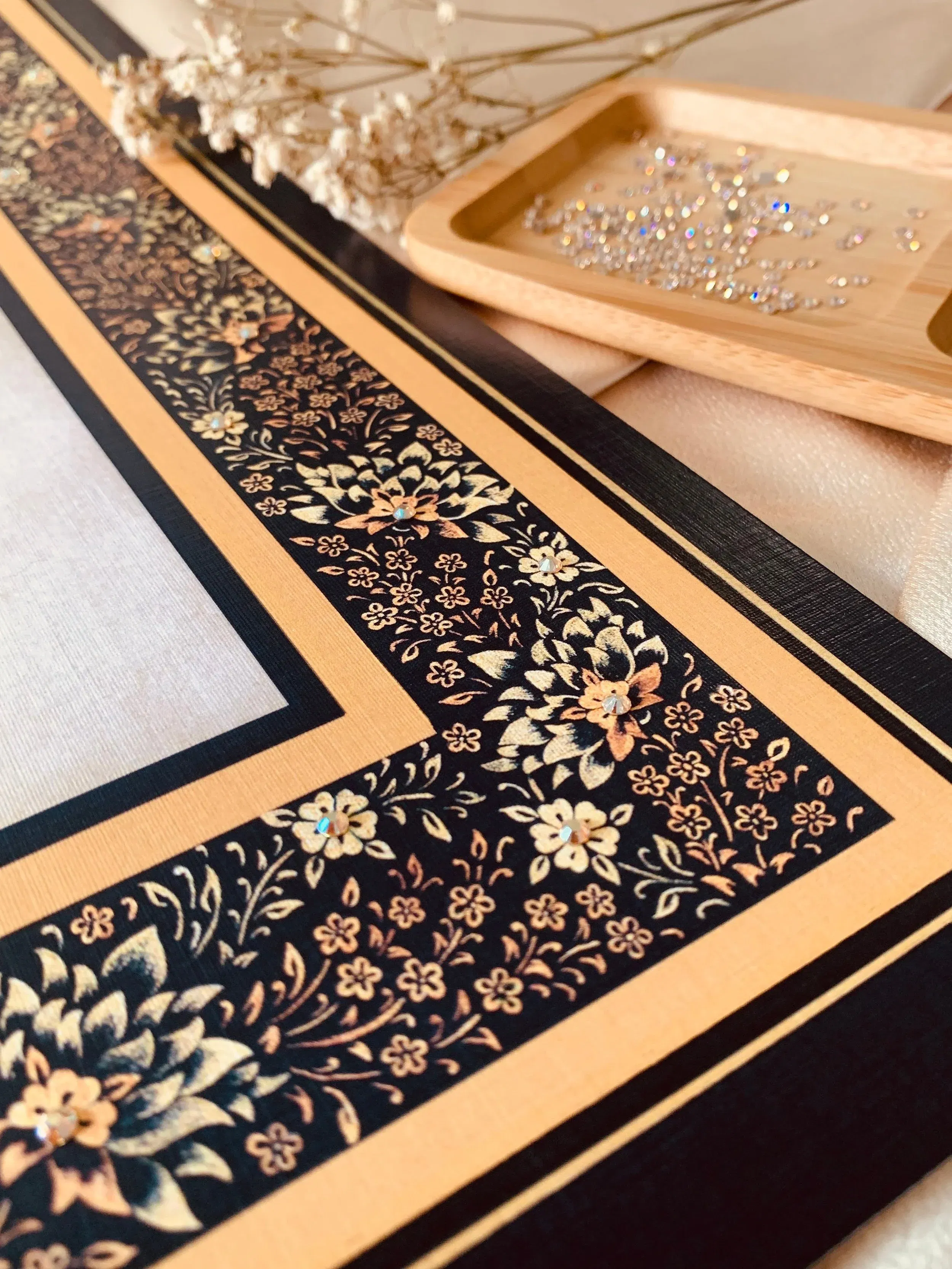Limited Edition Songket Istiadat Ayatul Kursi Frame - Cream & Gold (Small) - 7