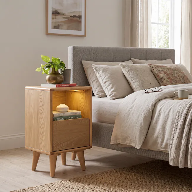 Yara Narrow Bedside Table with LED - Oak - 4