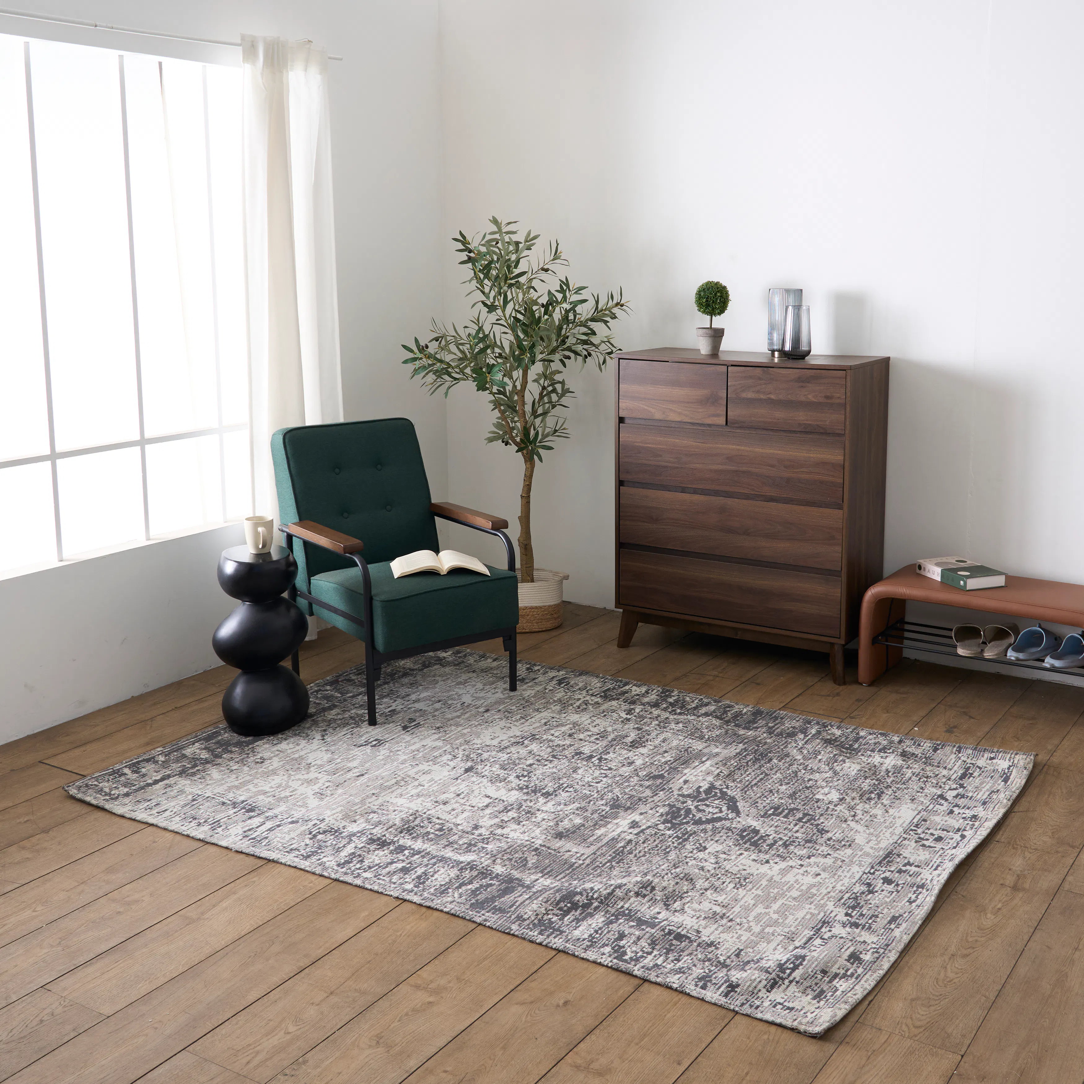 Asham Low Pile Rug - 2.3m x 1.6m - 9