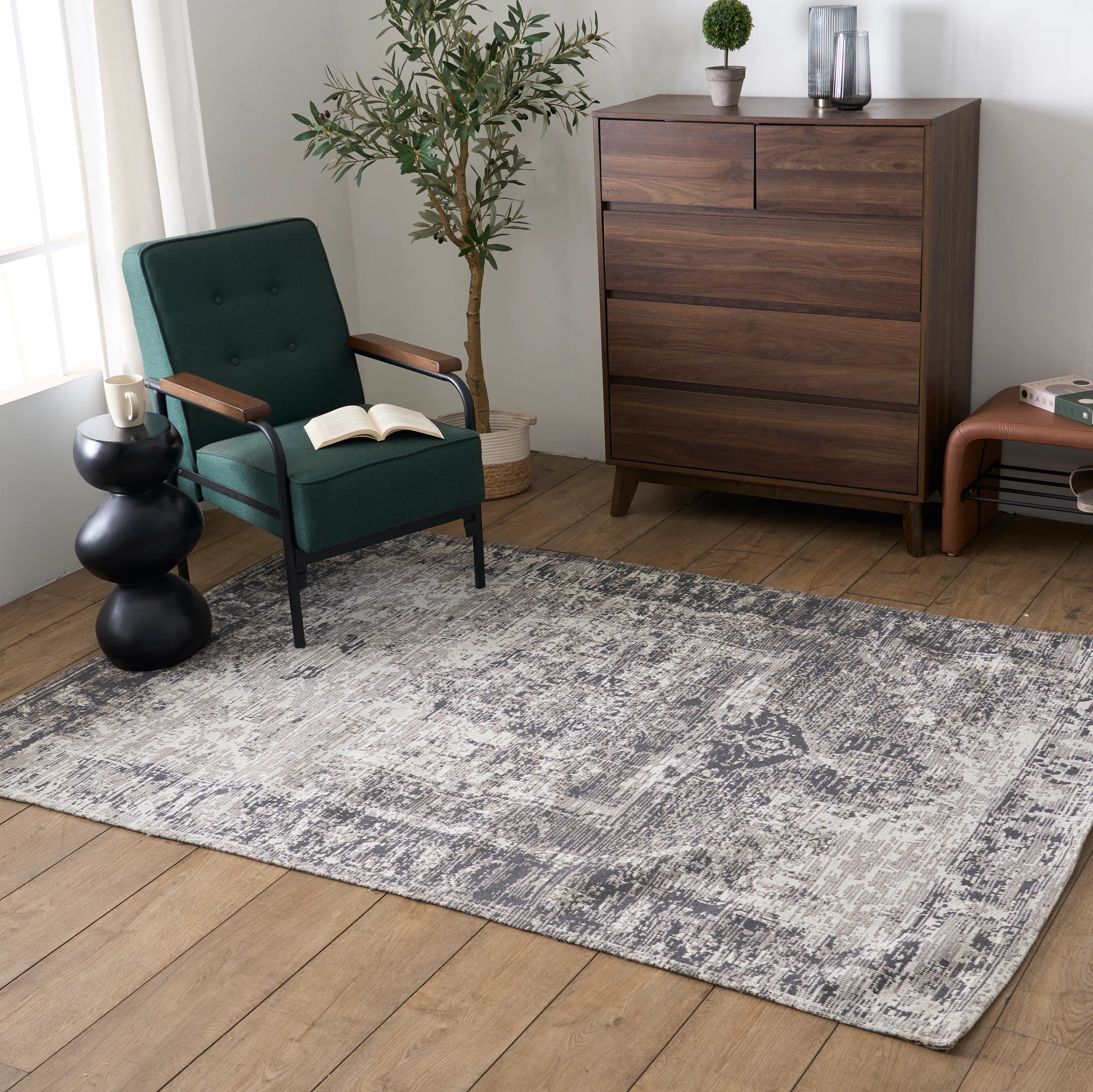 Asham Low Pile Rug - 2.3m x 1.6m - 7