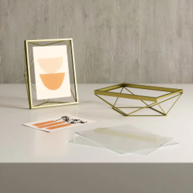 Prisma Photo Display 5 x 7 - Brass - 10