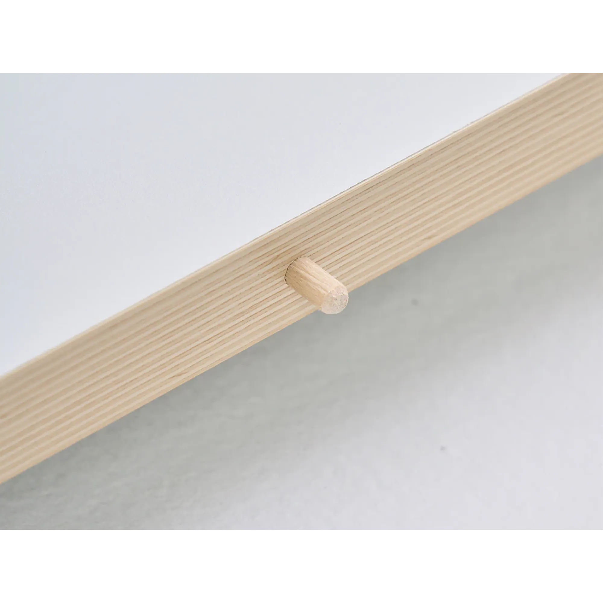 Kira Queen Low Platform Bed - Warm White - 7