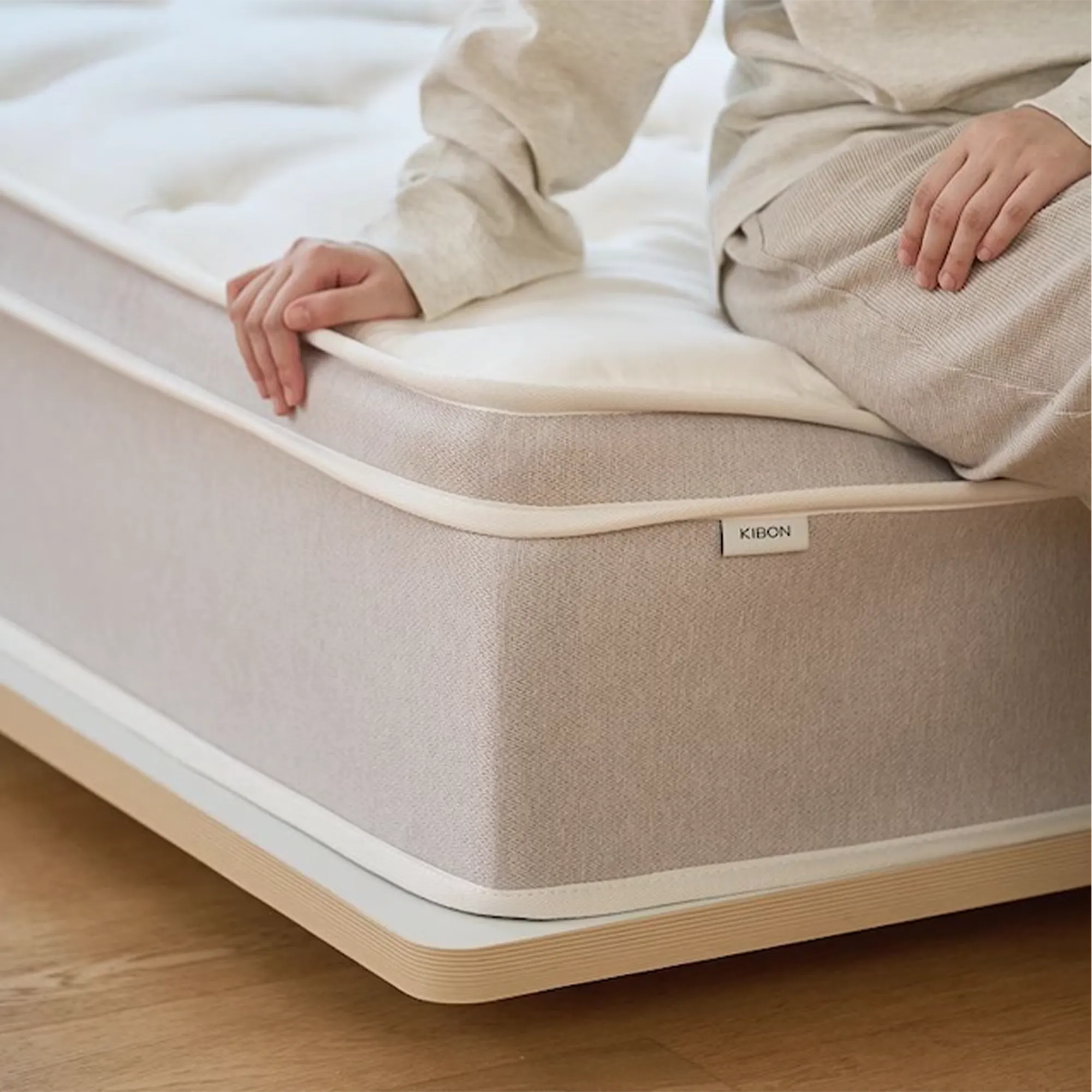 Kira Queen Low Platform Bed - Warm White - 12