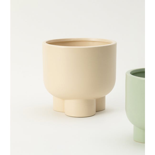 Merritt Ceramic Pot - Matte Cream - 1