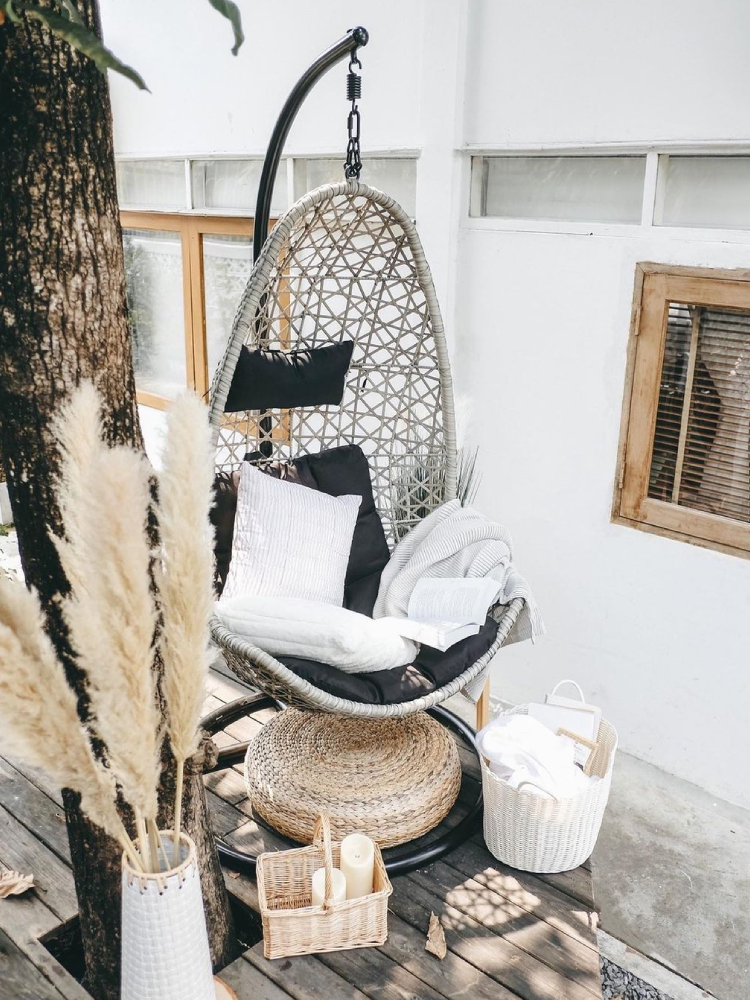 cosy hanging chair