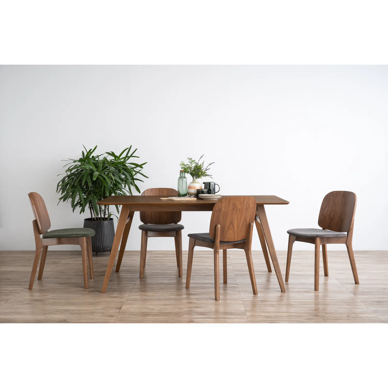 Cadell Dining Table 1.6m - Walnut - 7