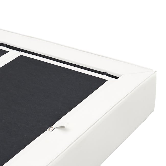 Maine Storage Queen Bed - Ivory (Pet Friendly) - 17