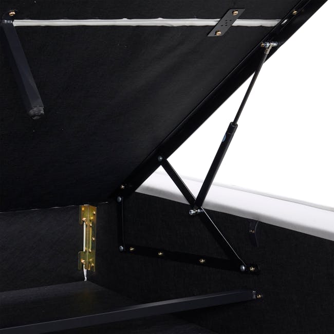 Maine Storage Queen Bed - Ivory (Pet Friendly) - 18