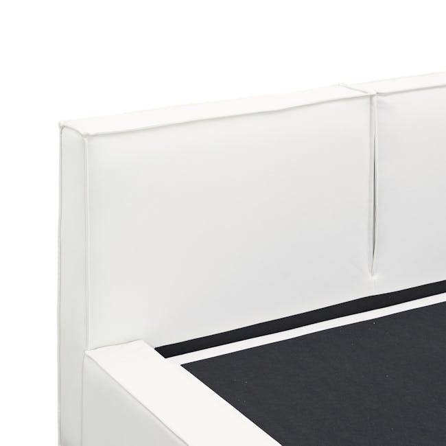 Maine Storage Queen Bed - Ivory (Pet Friendly) - 14