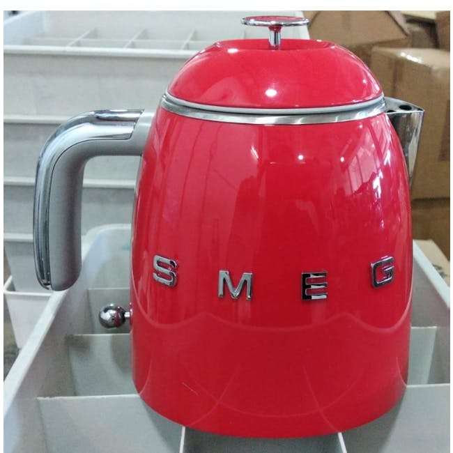 (As-is) Smeg 0.8L Kettle - Red - 1