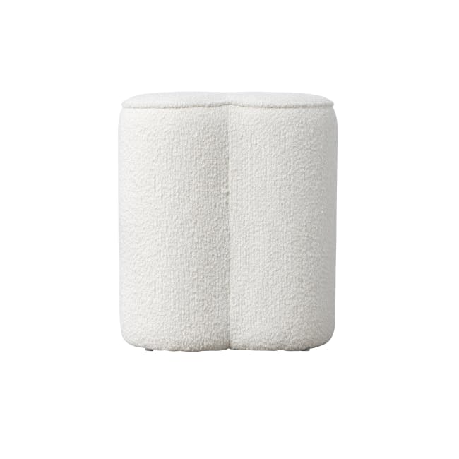 Clover Pouf - White Boucle - 6 - White textured towel, soft fabric, fluffy material, cozy bathrobe, luxury bathrobe, elegant