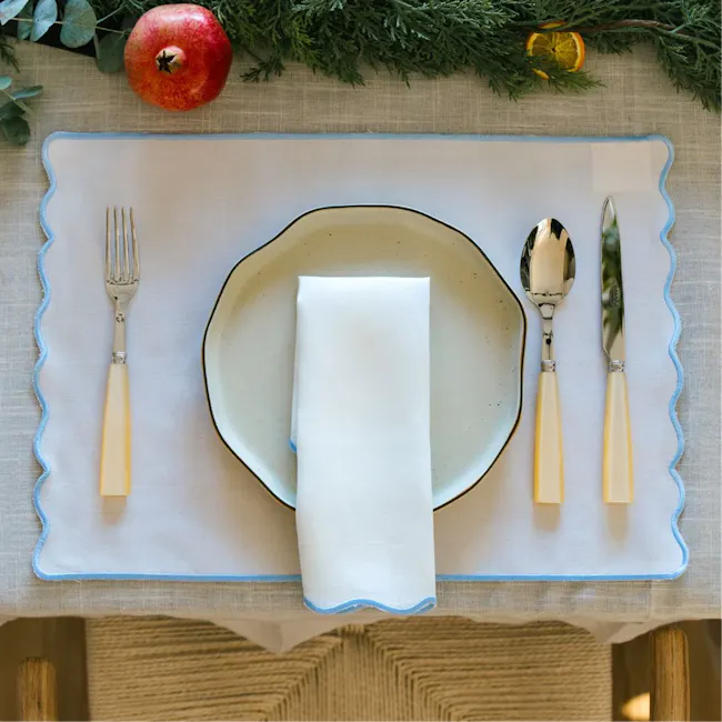 Como Scallop Linen Placemat (1 Pc) - Azure - 4