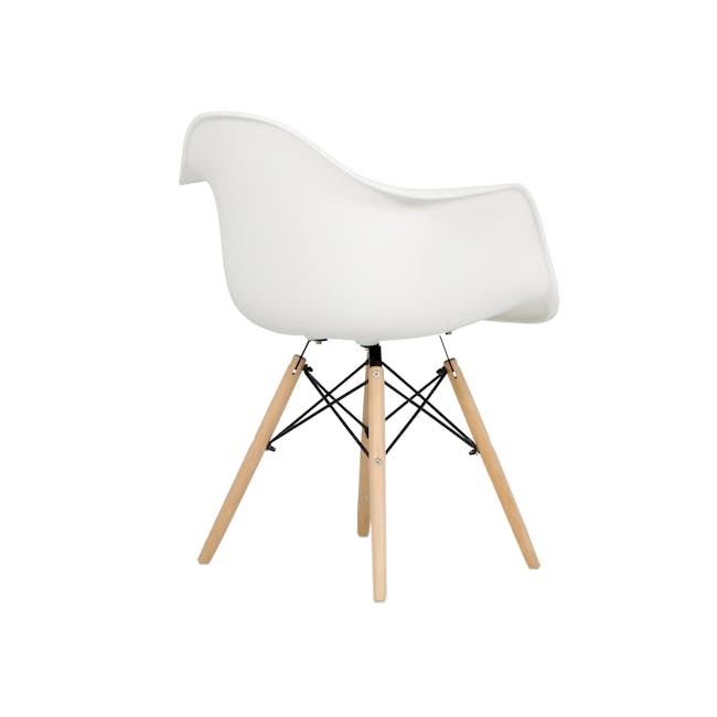 Jonah Extendable Table 1.4m-1.8m in Oak with 4 Lars Chair in Natural, White - 8