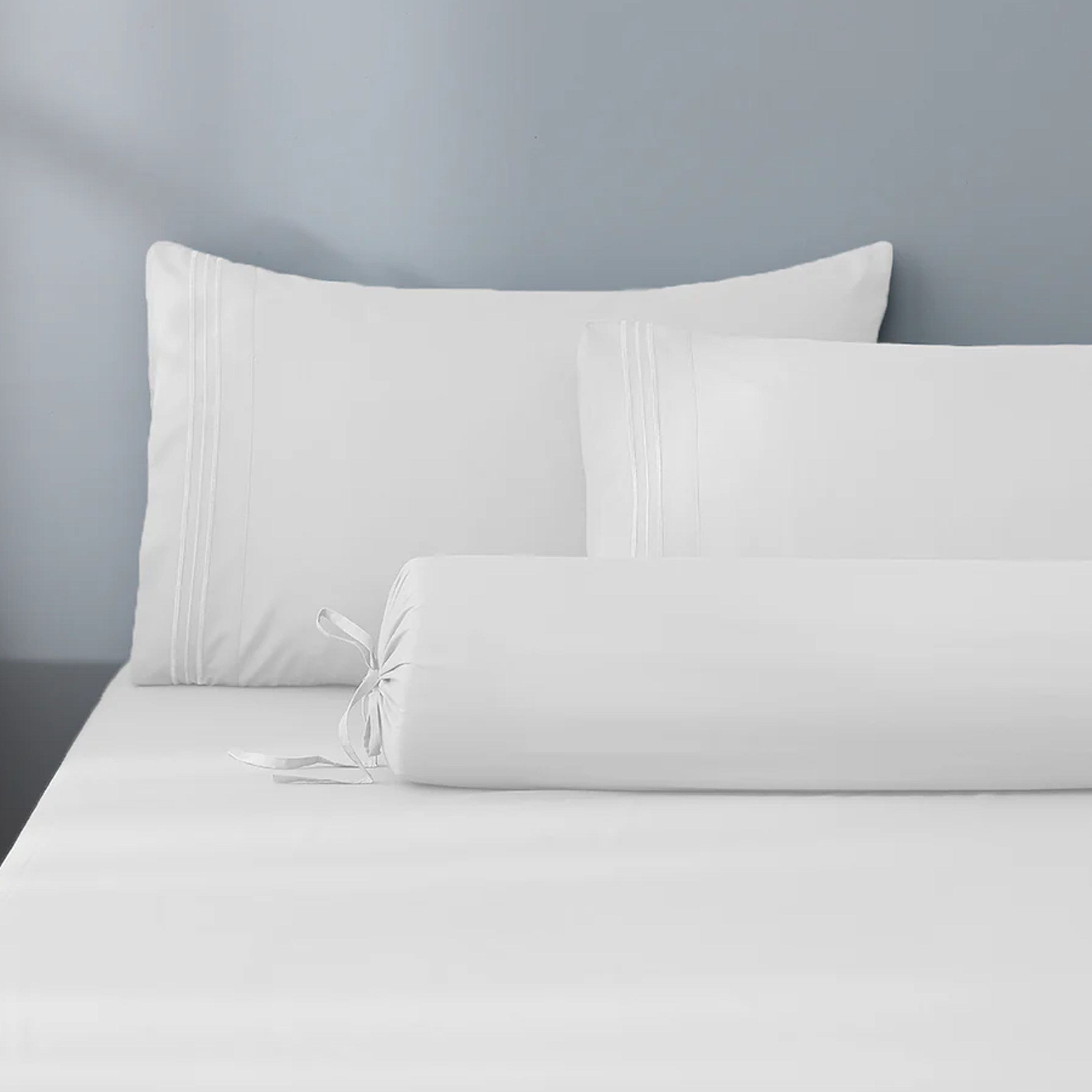 Robinsons Silky Soft Embroidered Microfibre Fitted Sheet Set Core Collection - Ivory (2 Sizes)