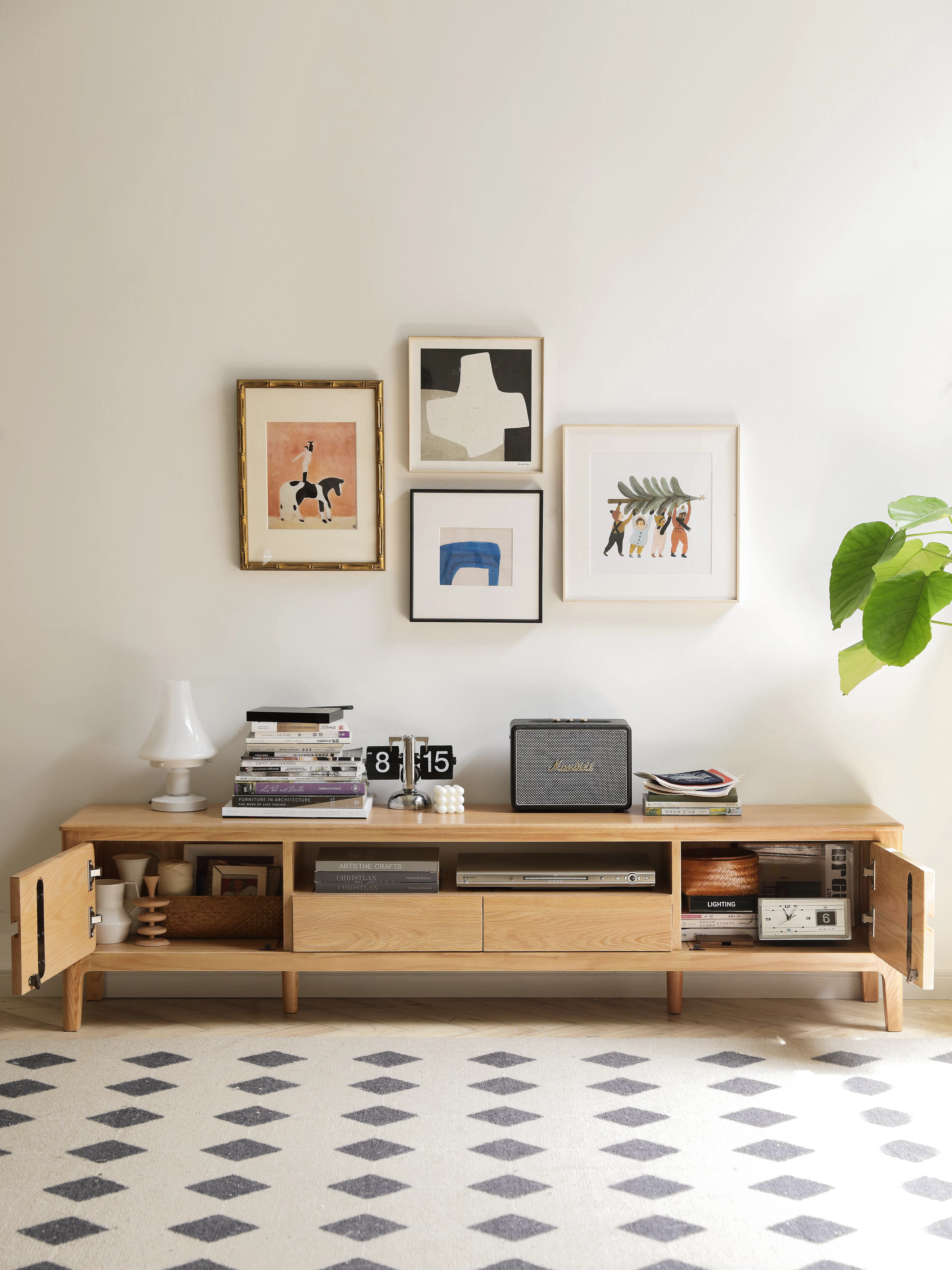 Devin TV Console 2m - 21