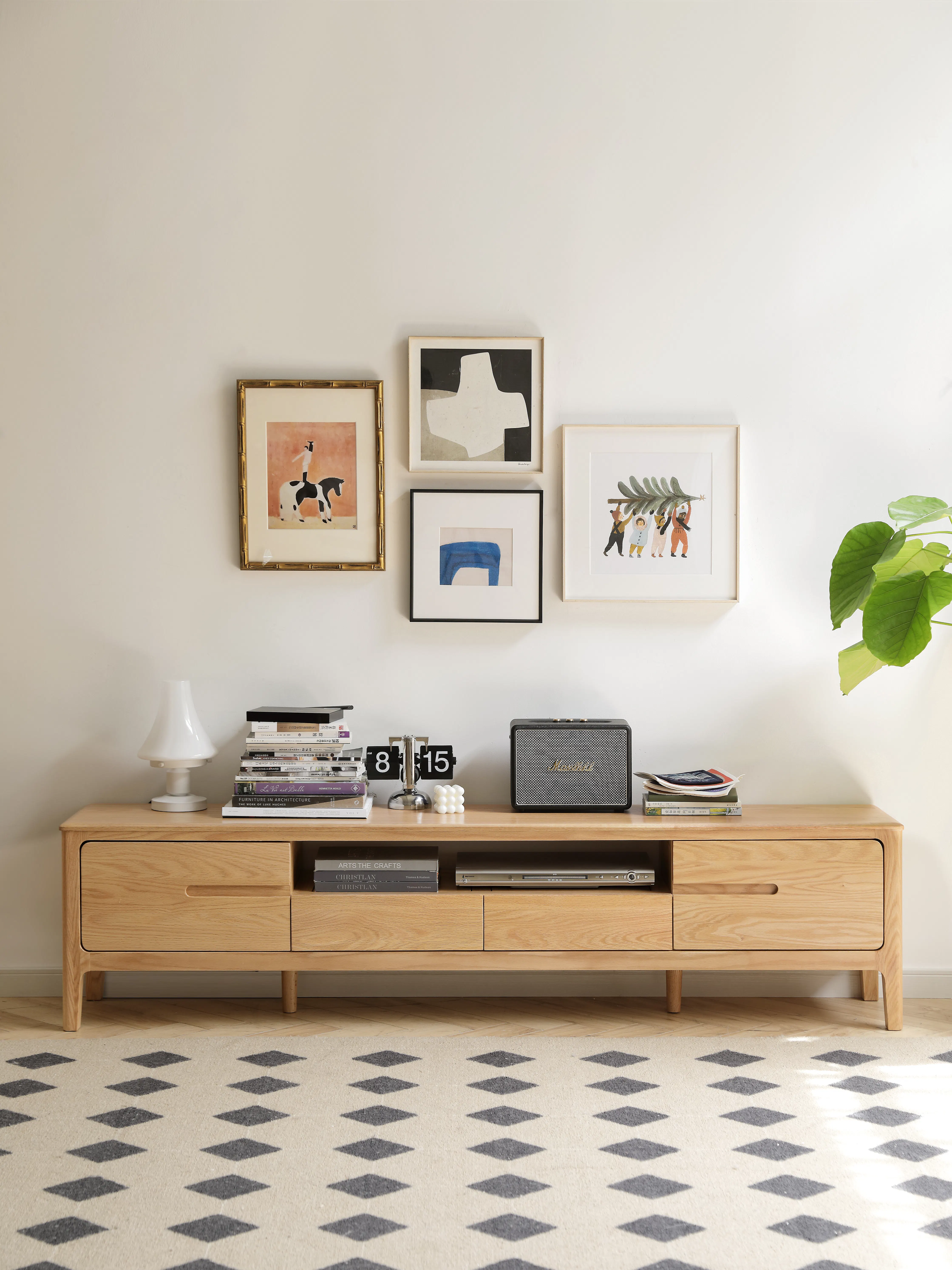Devin TV Console 2m - 11
