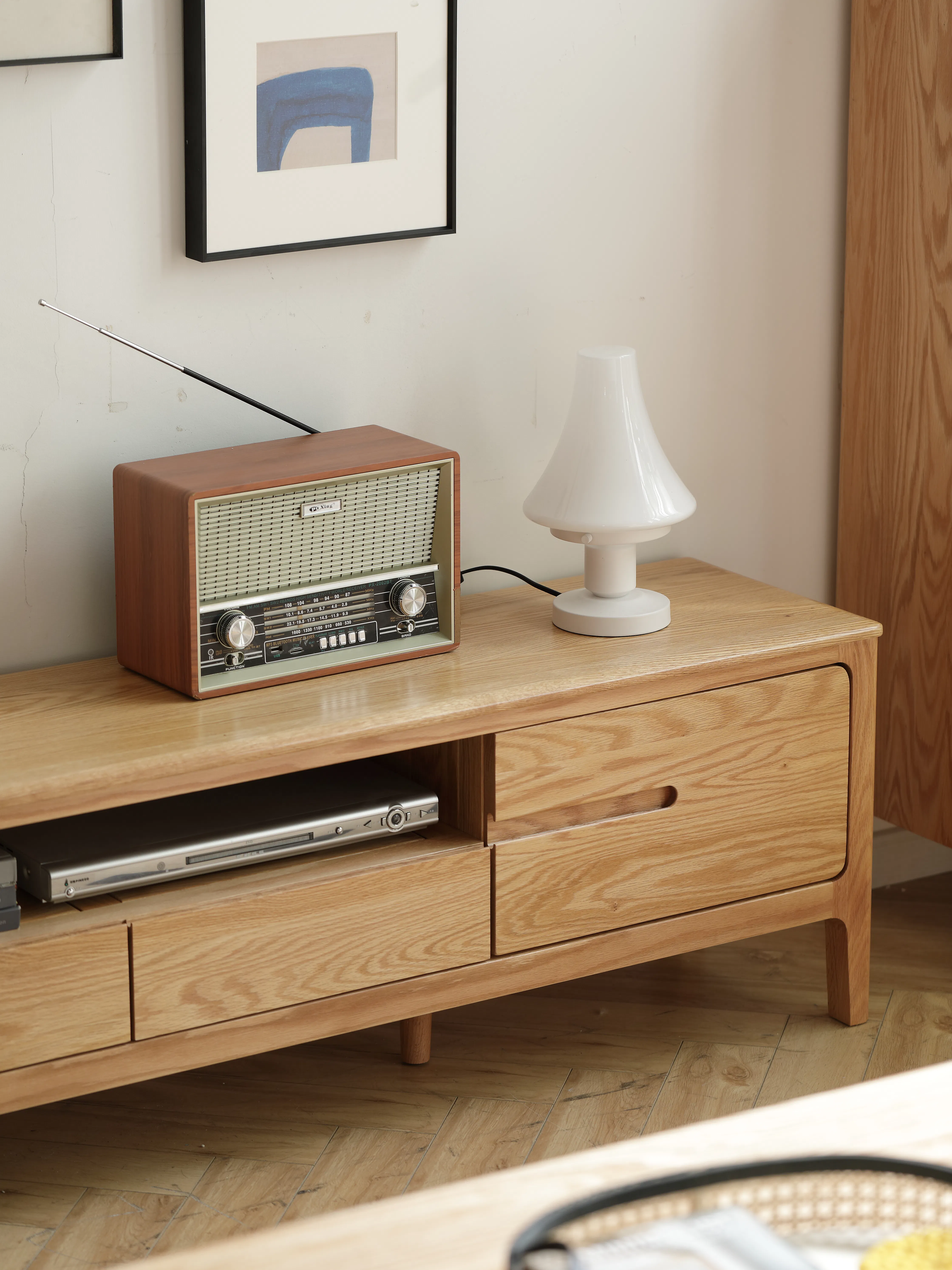 Devin TV Console 2m - 16