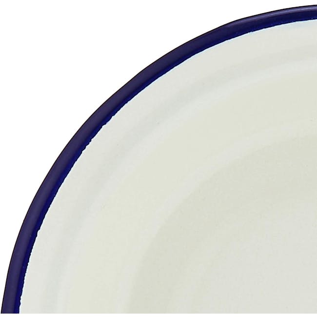 Wiltshire Enamel Pie Dishes 12cm (Set Of 4) - 3 - White ceramic plate with deep blue rim, minimalist design, smooth surface