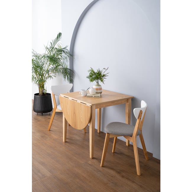 Taurine Extendable Dining Table 0.75m-1.15m in Natural with 2 Harold Dining Chairs in White - 2