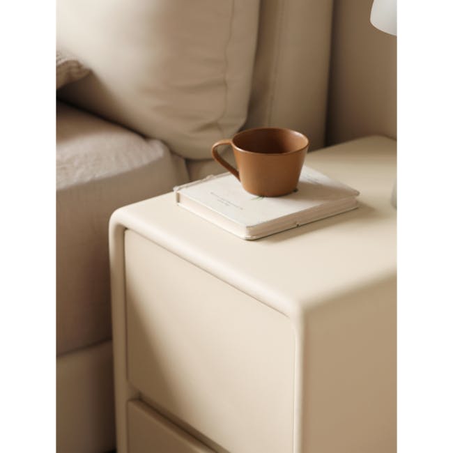Nolan King Storage Bed in Silver Fox with 2 Asher Narrow Bedside Table - 20 - Mellow room ambiance, cozy setting, soft