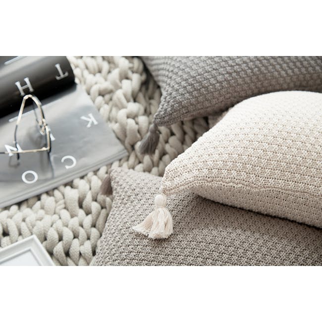 Laura Knitted Cushion Cover - Cream - 1