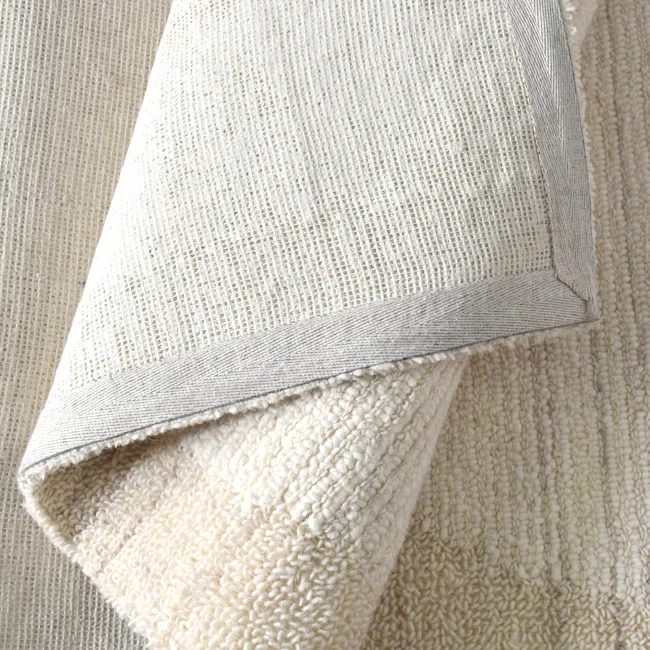Toomo Wool Rug (3 Sizes) - 4