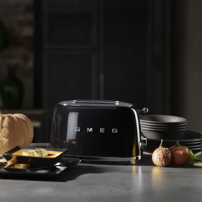 Smeg 2-Slice Toaster - Black - 3 - Toasted bread, black toaster, modern kitchen, autumn theme, food preparation, kitchen