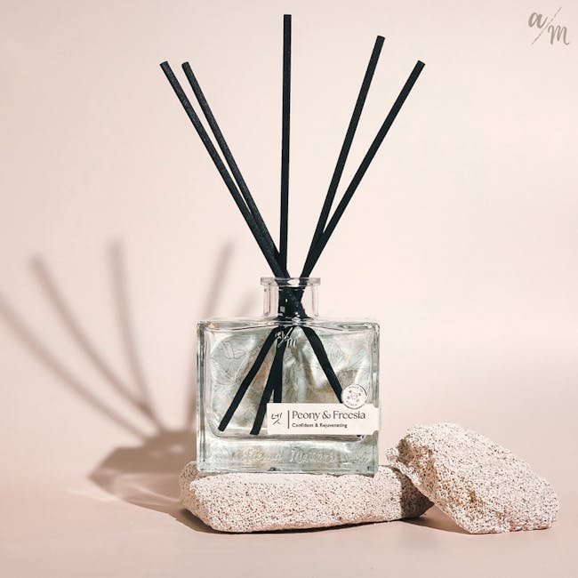 Aroma Matters Reed Diffuser - Peony & Freesia (2 Sizes) - 2 - Clear glass bottle with black essential oil sticks