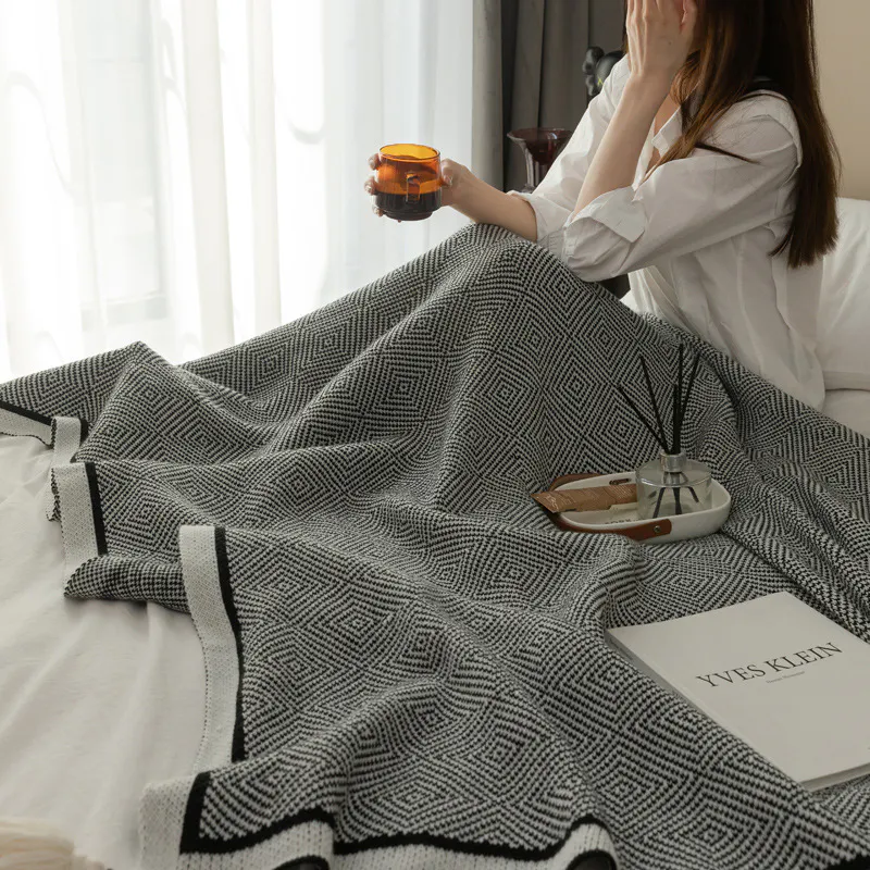 Hetty Throw - Black, White - 9 - White, cozy, modern, minimalist, soft lighting, elegant, textured, black and white