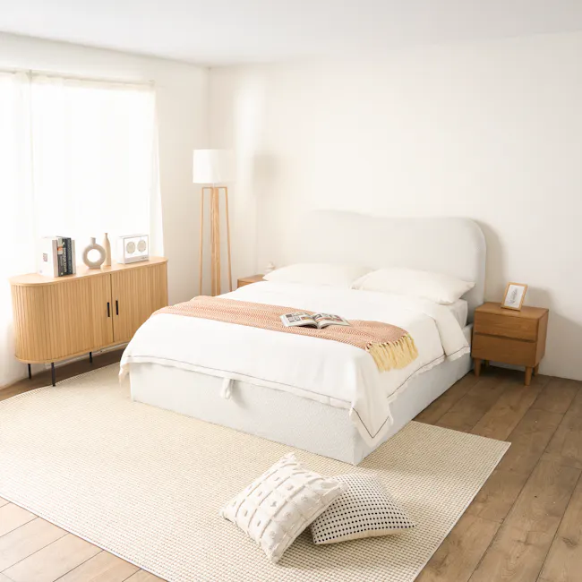 Arianna Queen Storage Bed - White Boucle - 2