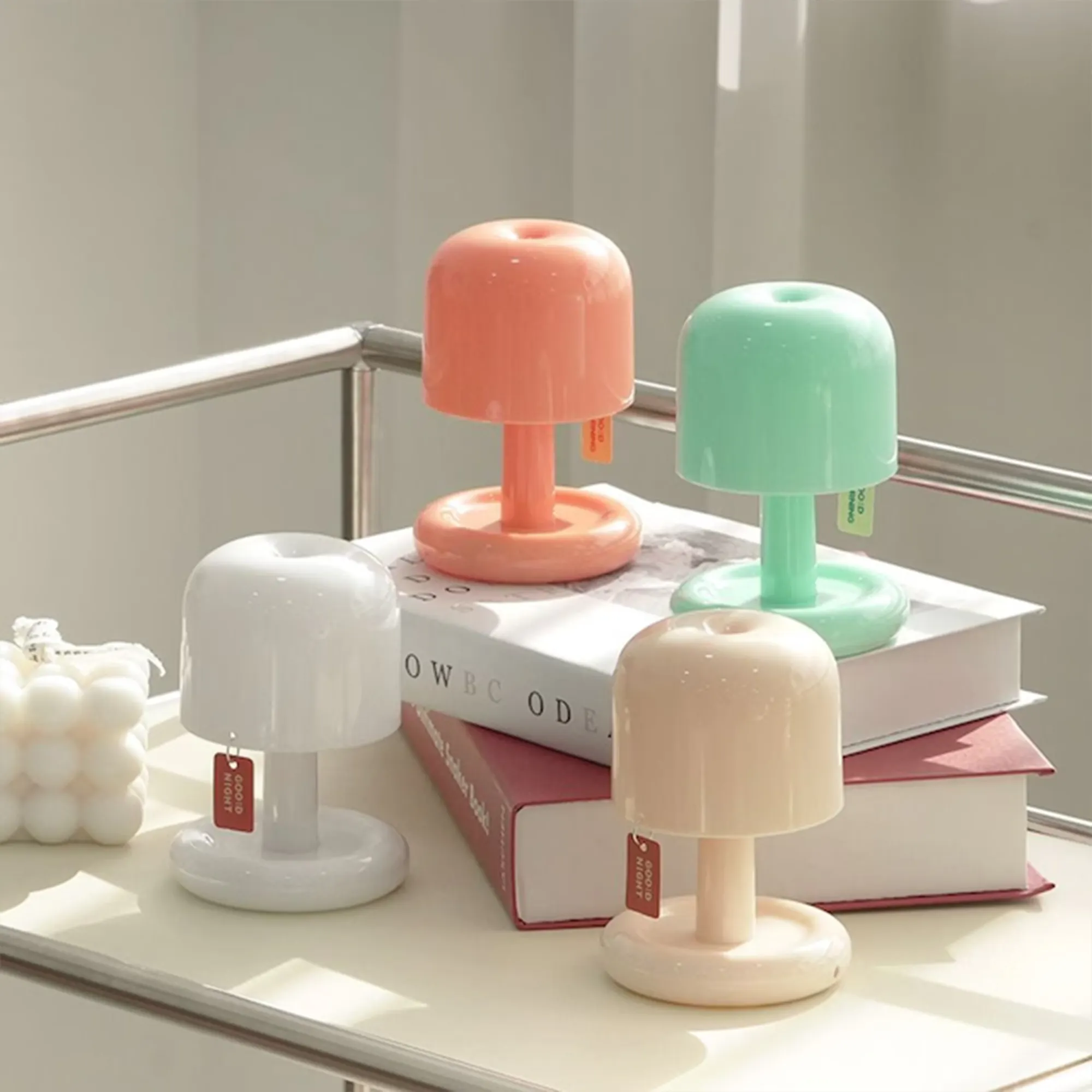 Petite Mood Table Lamp - Pink - 13