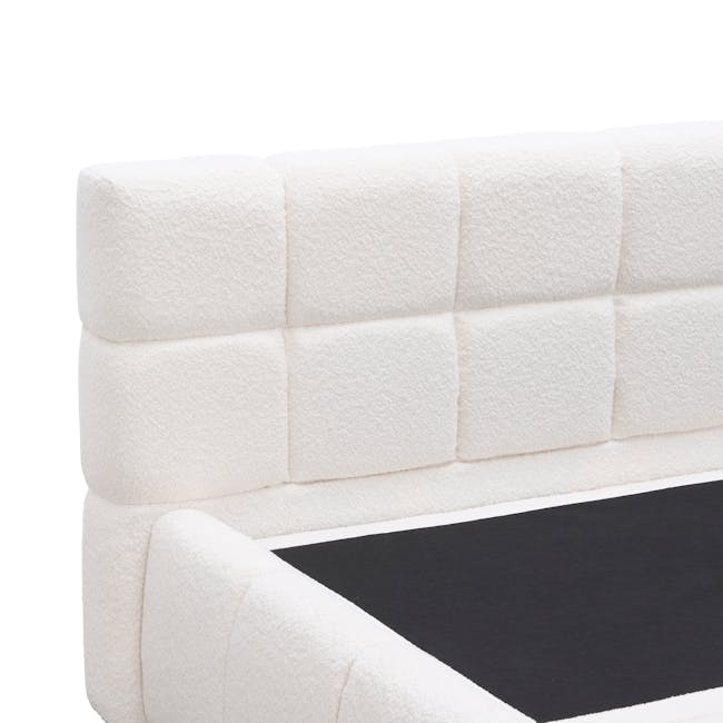 Aubrielle Storage King Bed - White Boucle - 14