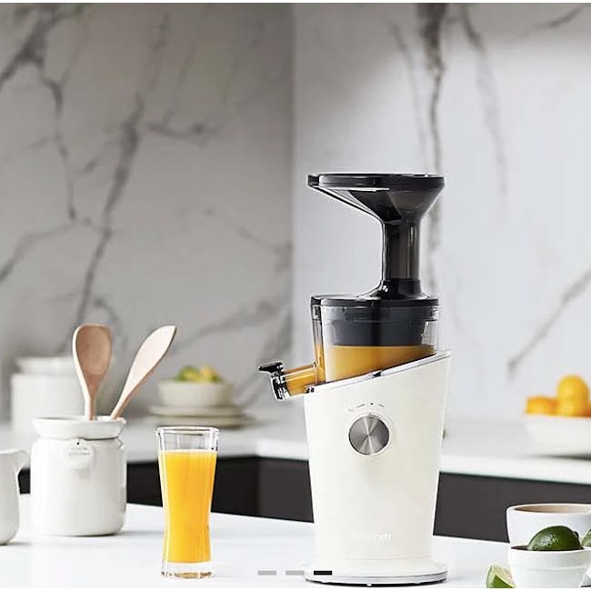 Hurom H100s Cold Pressed Slow Fruit Juicer Easy Series - Cream White - 2