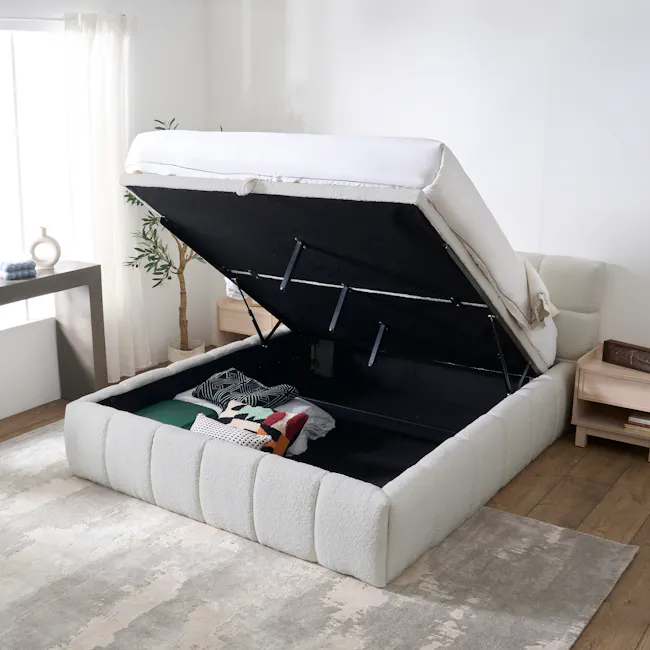 Aubrielle Storage King Bed - Light Grey Boucle - 4