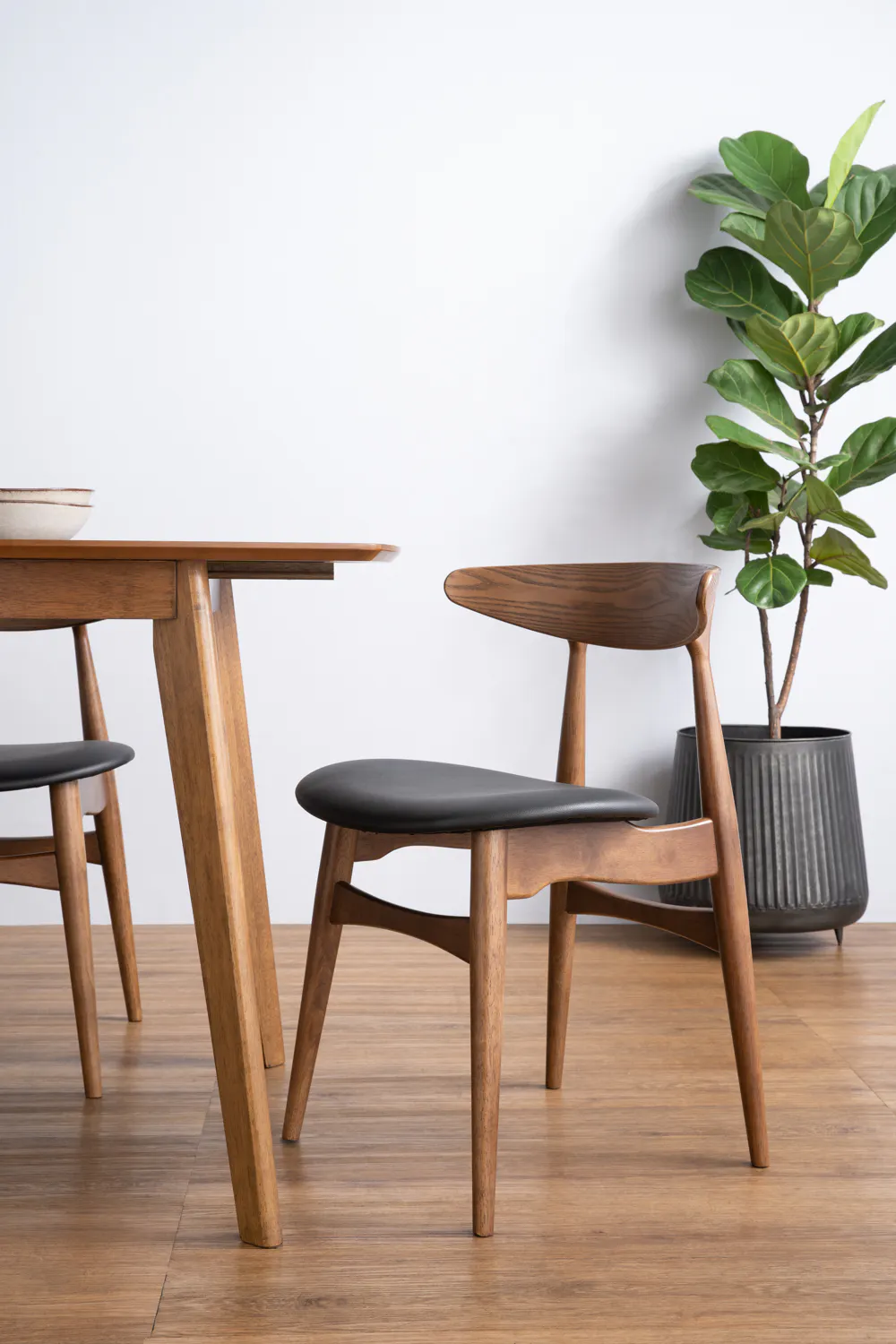 Bolton Dining Table 1.6m in Walnut with 4 Tricia Dining Chair in Espresso - 10