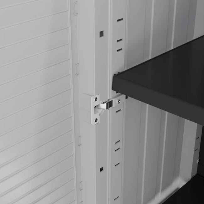 Linea Family 3-Door Base Cabinet - 9