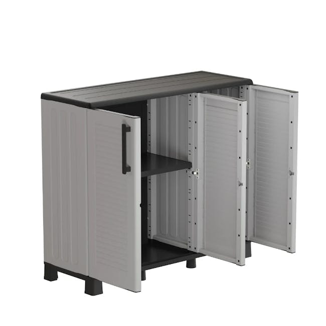 Linea Family 3-Door Base Cabinet - 2